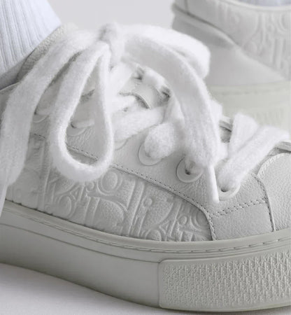 B33 Spin Sneaker